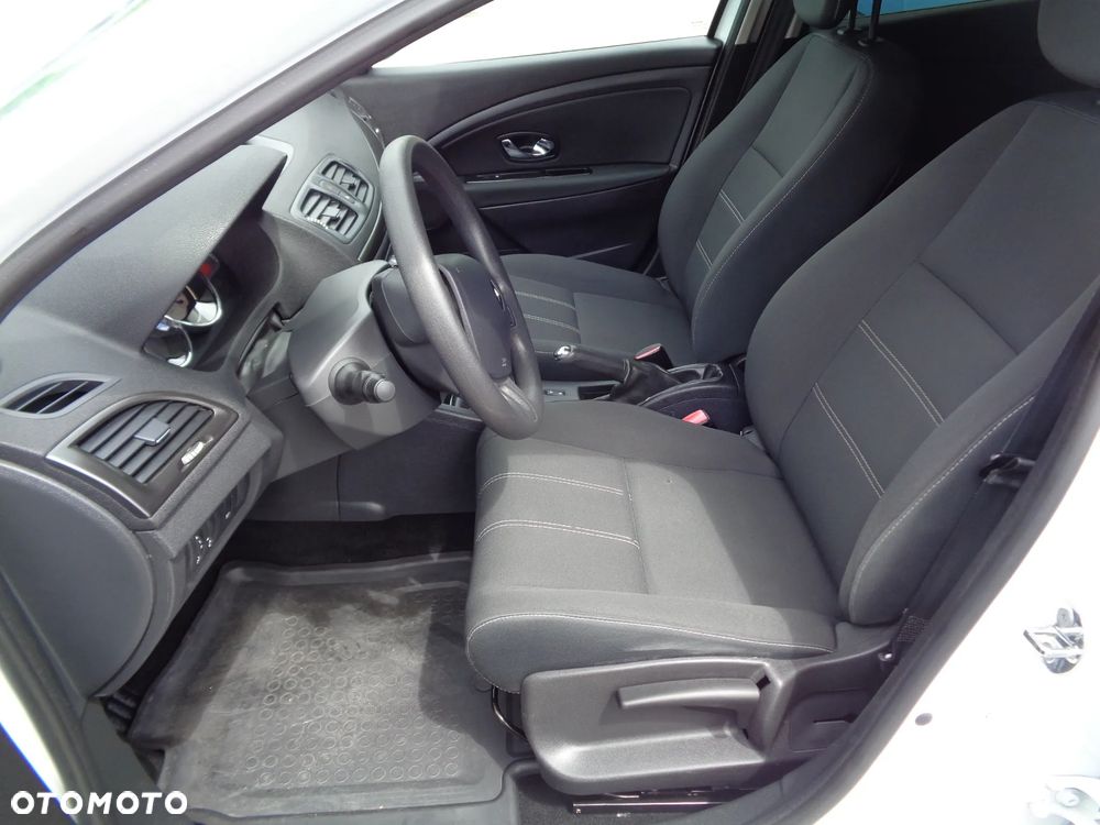 Renault Megane 1.6 16V 110 LIMITED - 10
