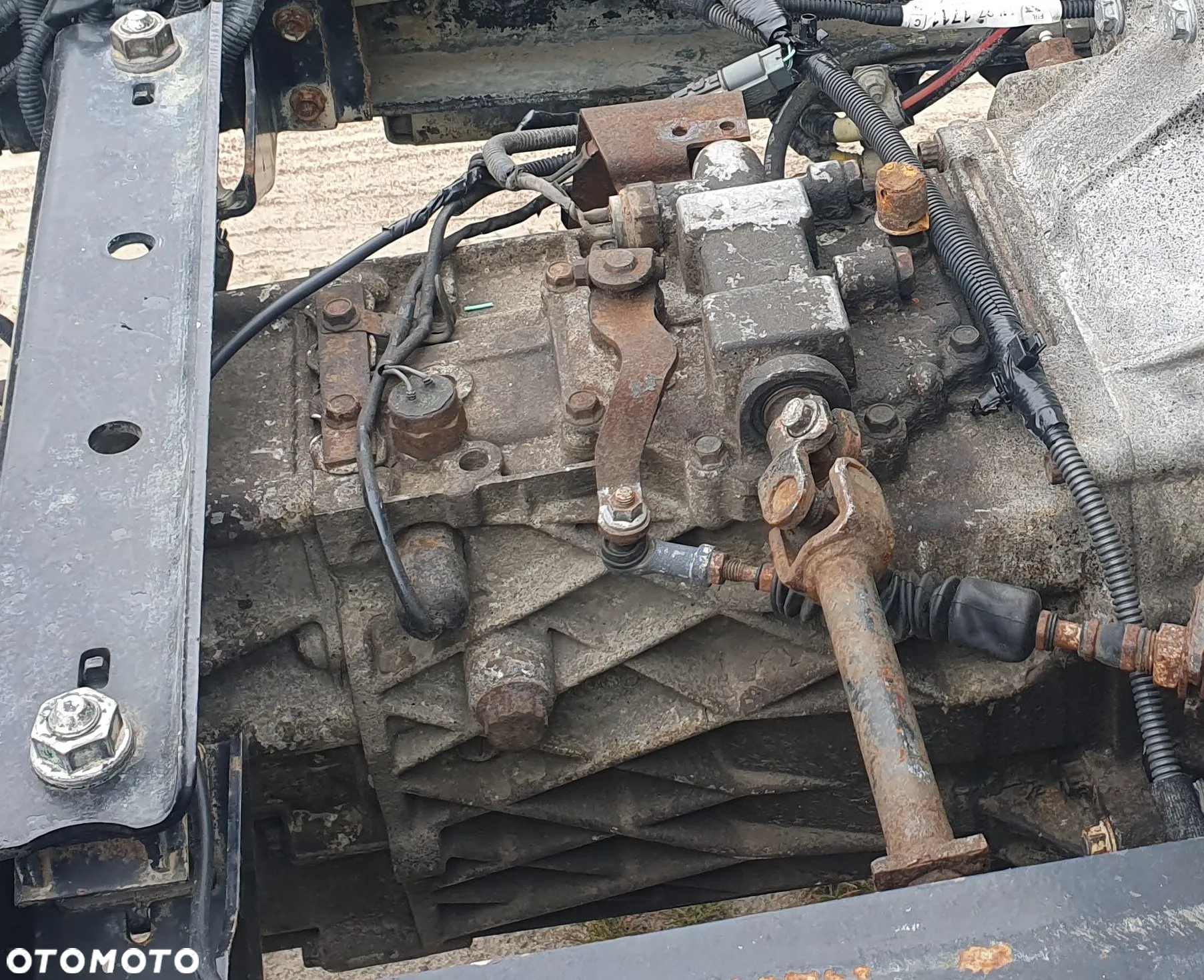 Mitsubishi Fuso Canter 9C18 - 6