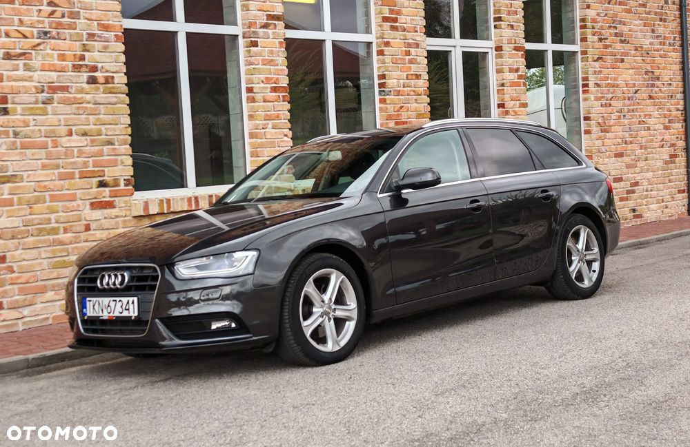 Audi A4 Avant 2.0 TDI DPF Ambiente - 1