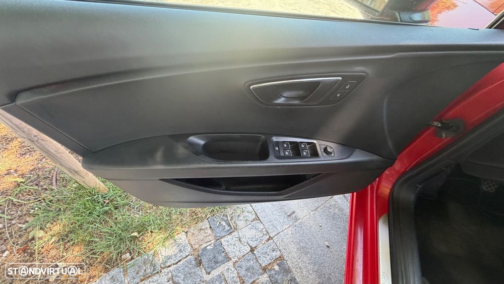 SEAT Leon ST 2.0 TDI DPF FR - 14