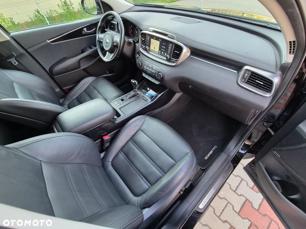 Kia Sorento 2.2 CRDi AWD GT Line - 32