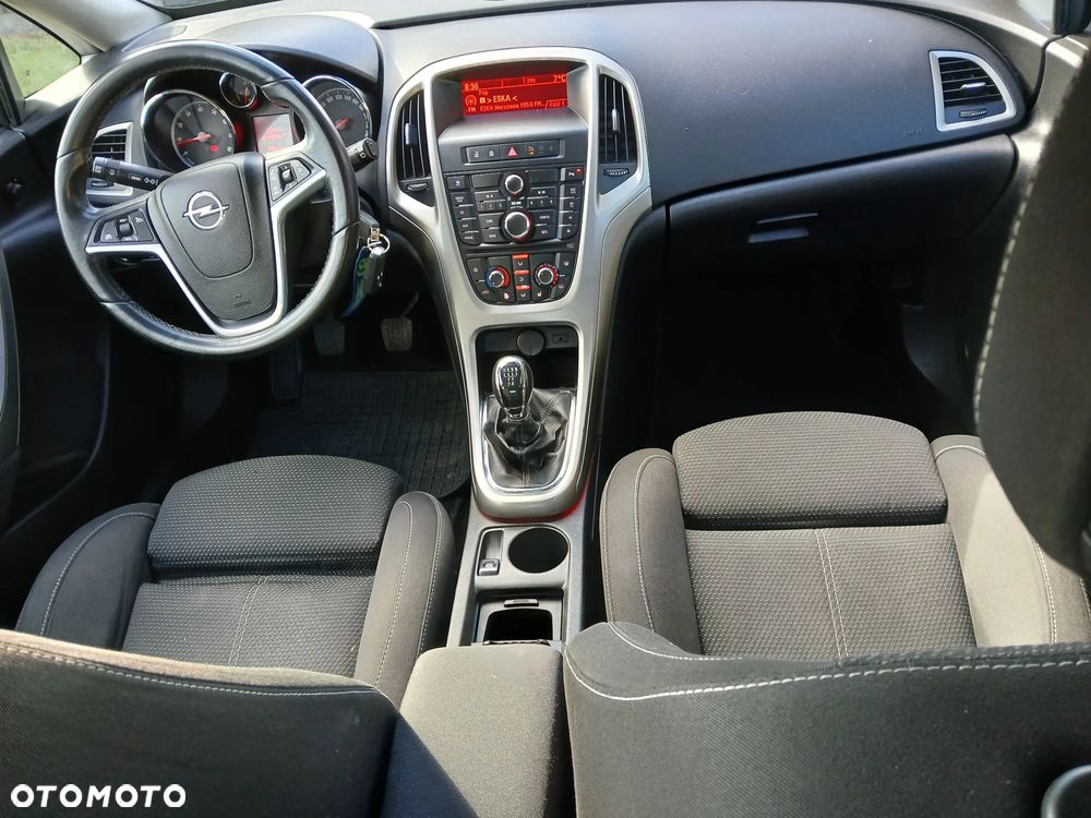 Opel Astra 1.4 ecoFLEX - 17