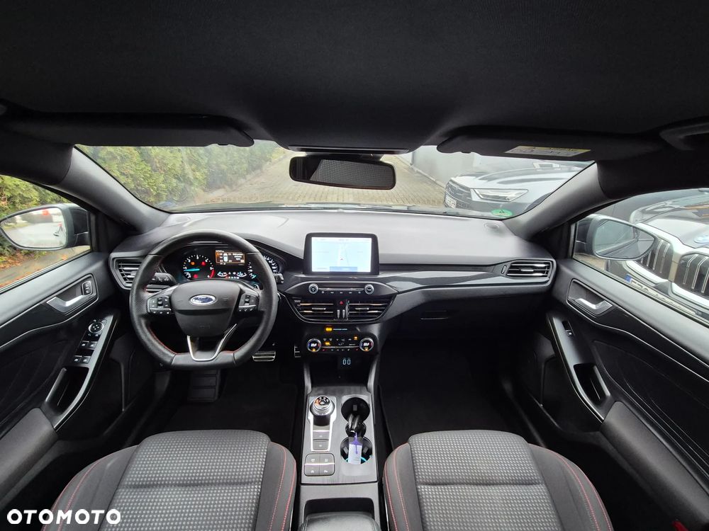 Ford Focus 1.5 EcoBlue STart-Stopp-System ST-LINE - 29