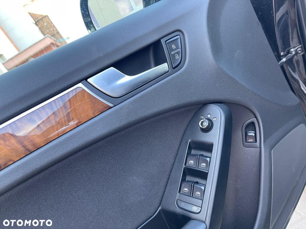 Audi A4 Avant 1.8 TFSI Ambiente - 25