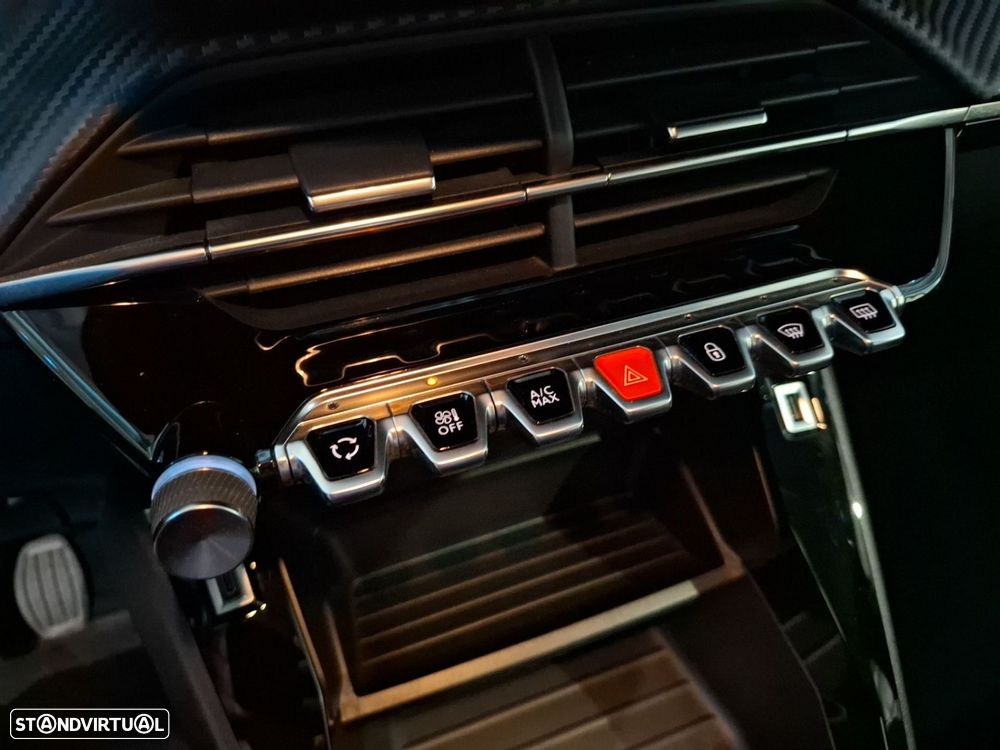 Peugeot 2008 1.2 PureTech Active - 18