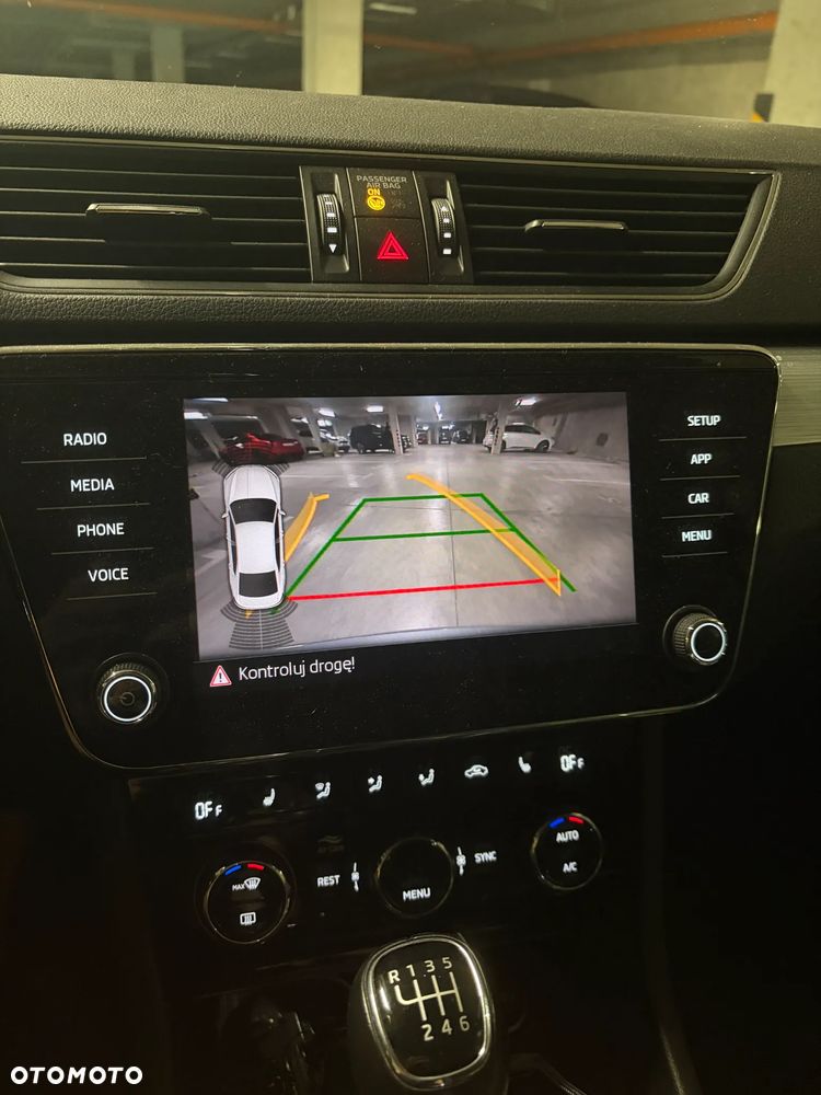 Skoda Superb 1.5 TSI Ambition - 15
