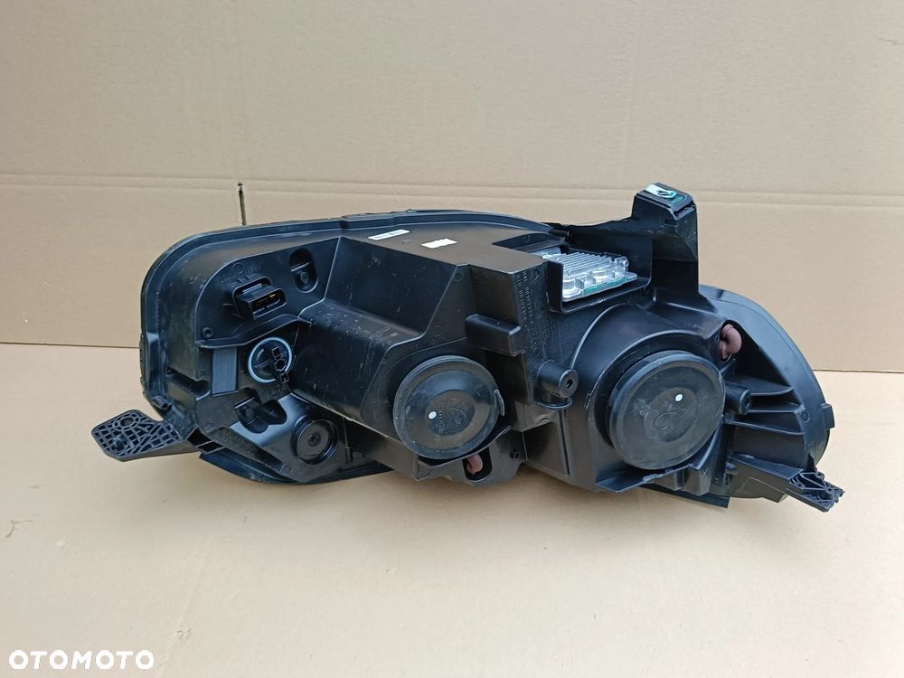 Bi-xenon przedni lewy LED Toyota Proace II 2 lampa 9808589980-00 - 6