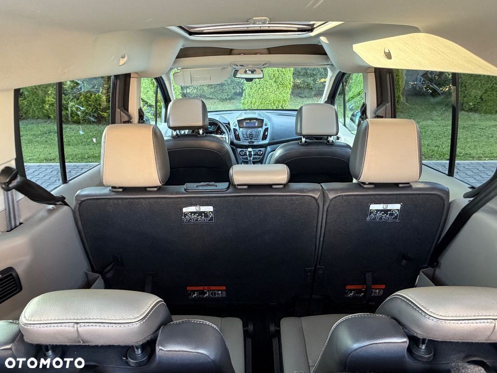 Ford Transit Connect - 23