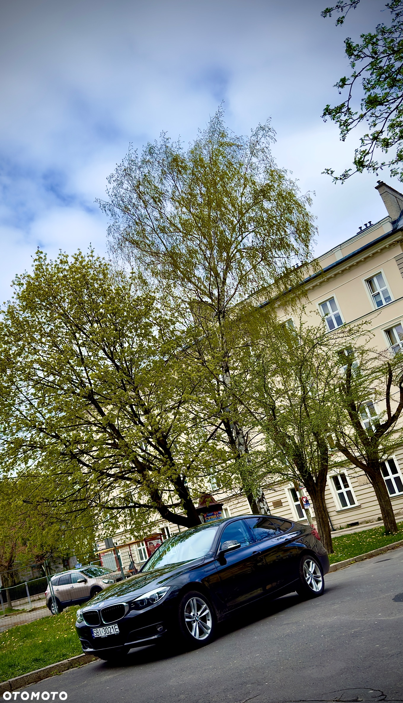 BMW 3GT 320i Advantage - 2
