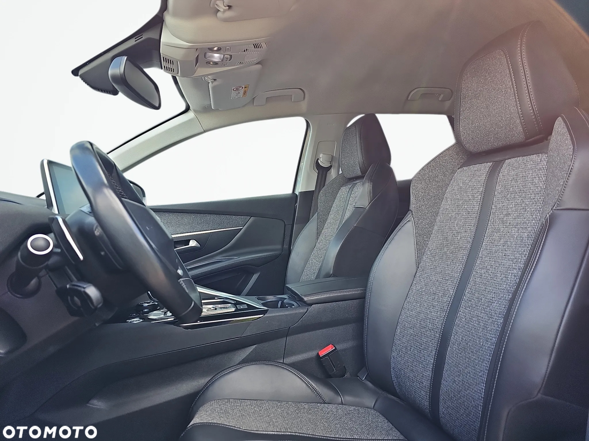 Peugeot 3008 1.2 PureTech Allure S&S EAT6 - 12