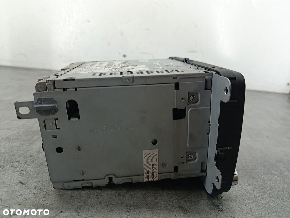 RADIO FABRYCZNE VW PASSAT CC 1T0035680B A2C53350029  CONTINENTAL - 8