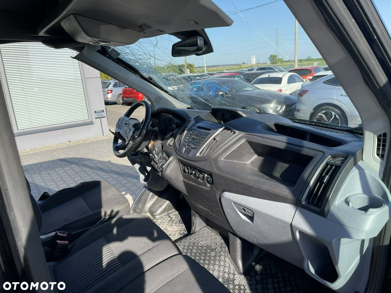 Ford Transit - 9