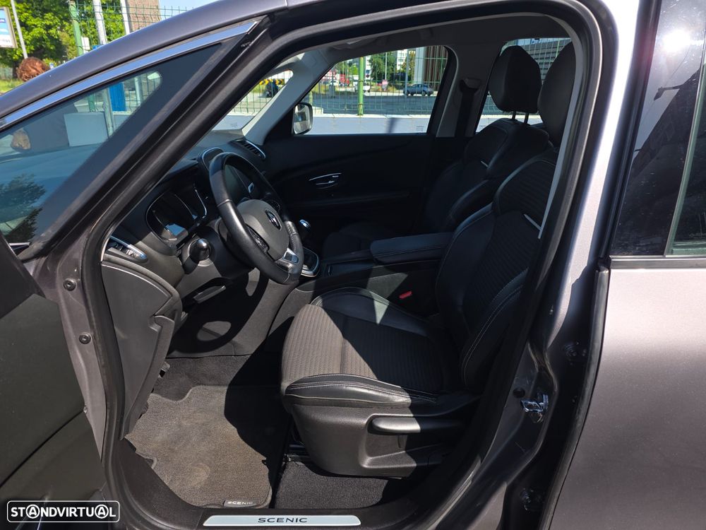 Renault Scénic 1.5 dCi Dynamique S - 19