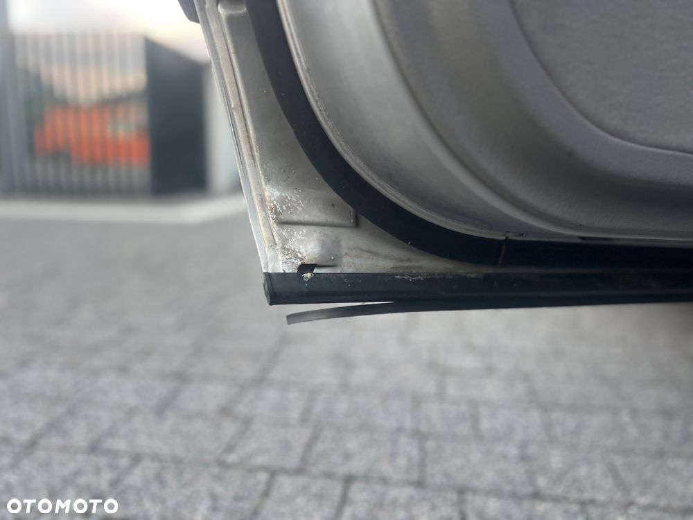 BMW Seria 7 740i V8 - 17