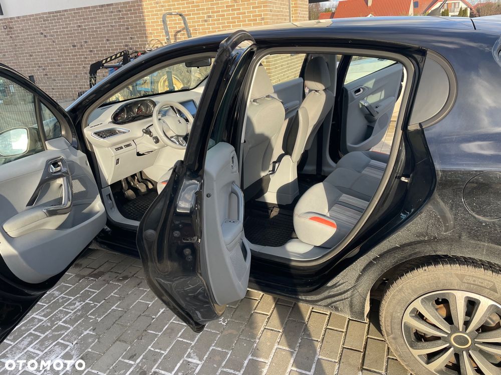 Peugeot 208 1.2 VTi Active - 3