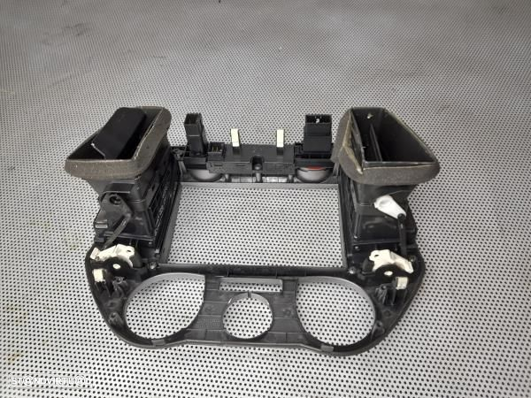 Moldura / Estrutura Consola Central / Rádio Hyundai I20 (Pb, Pbt) - 5