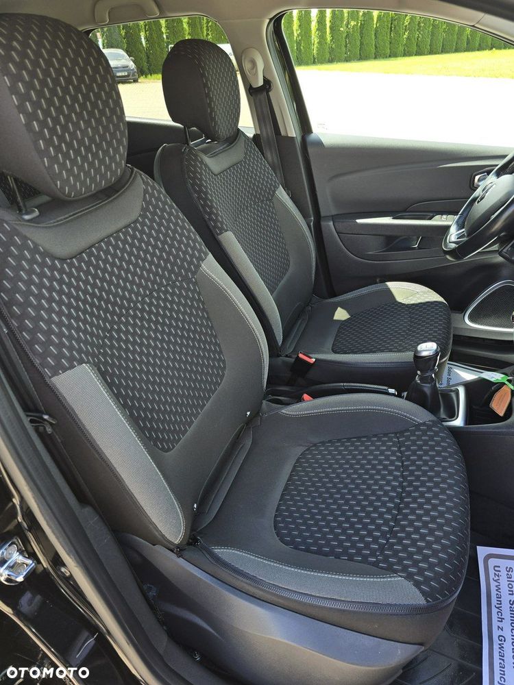 Renault Captur - 22