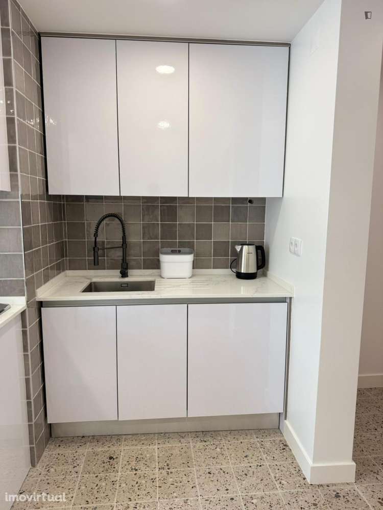 Quarto - localizado em Arroios Lisbon - Grande imagem: 3/11