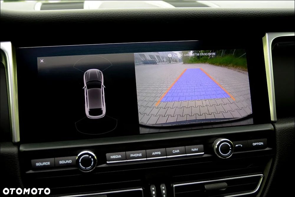 Porsche Macan Standard - 34