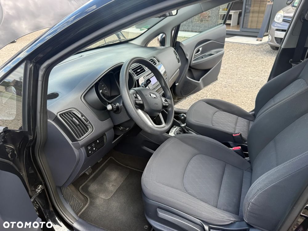 Kia Rio 1.2 Dream Team Edition - 20