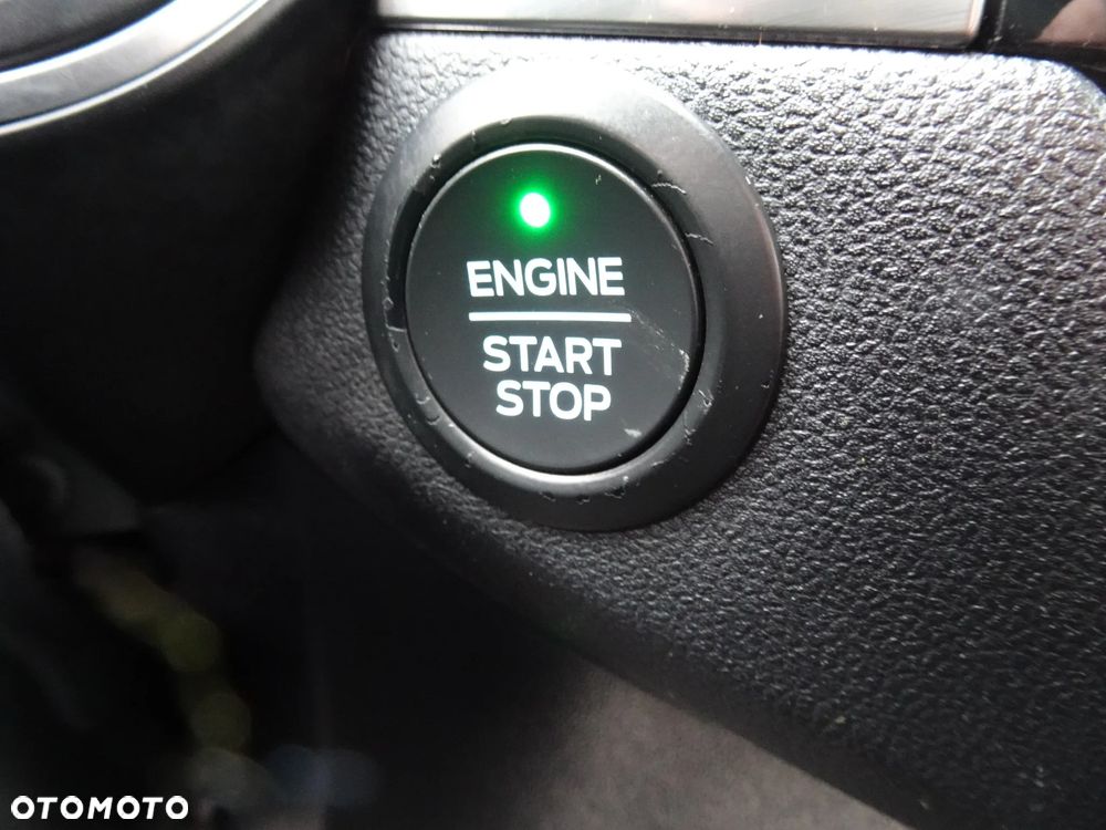 Ford Kuga 1.5 EcoBoost FWD Titanium X - 36