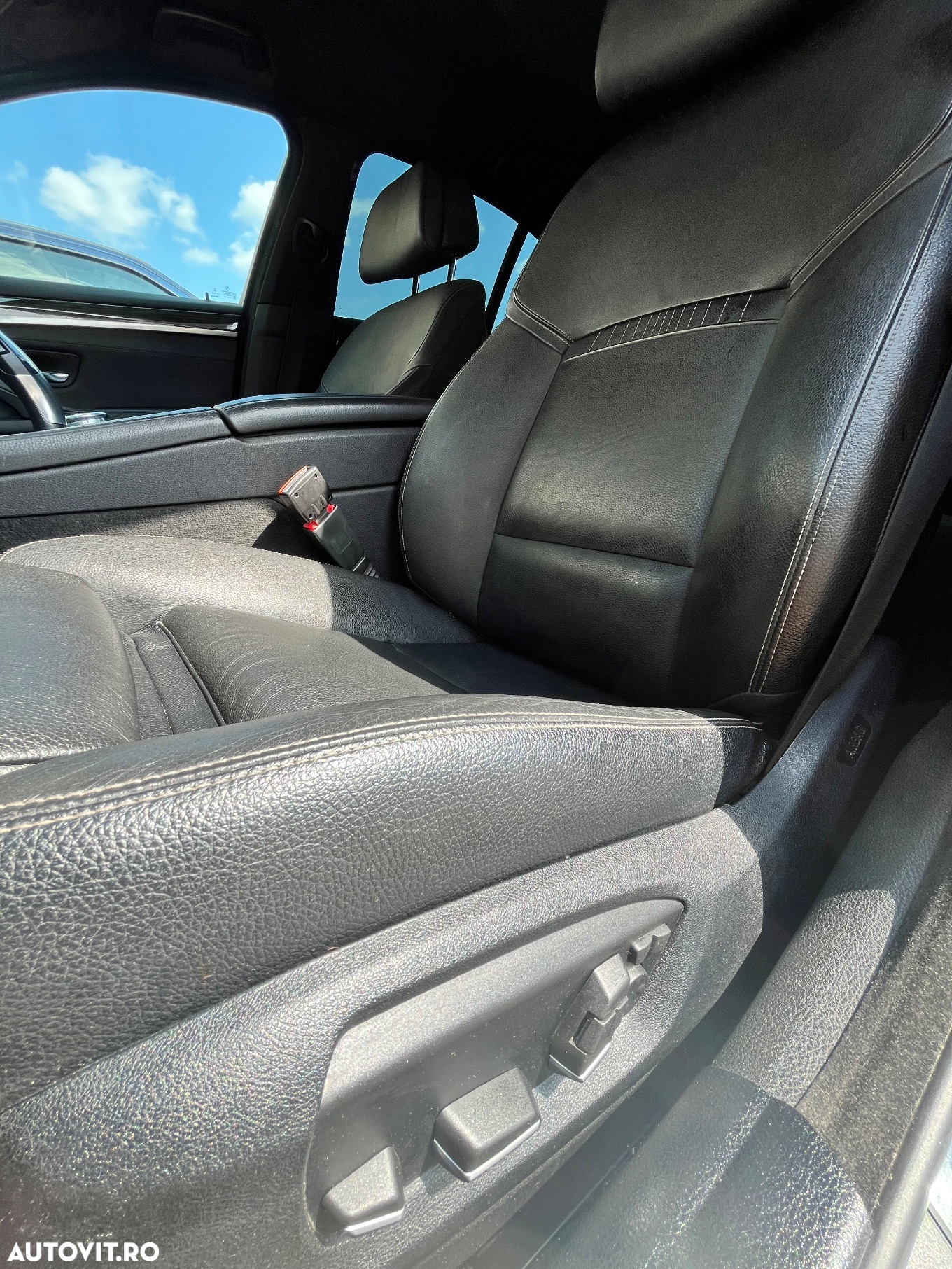 BMW Seria 5 520d - 14
