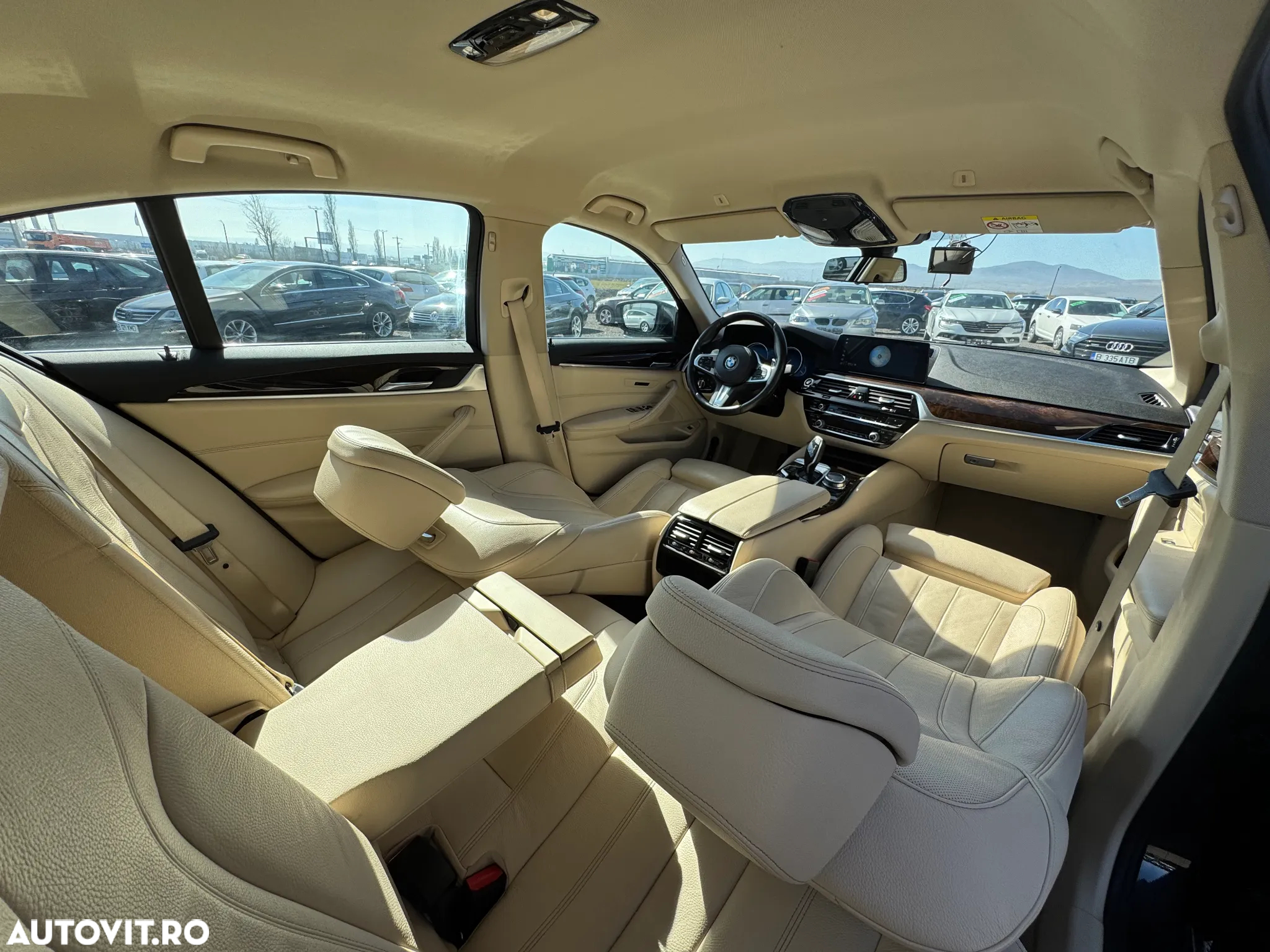 BMW Seria 5 520d xDrive AT - 27