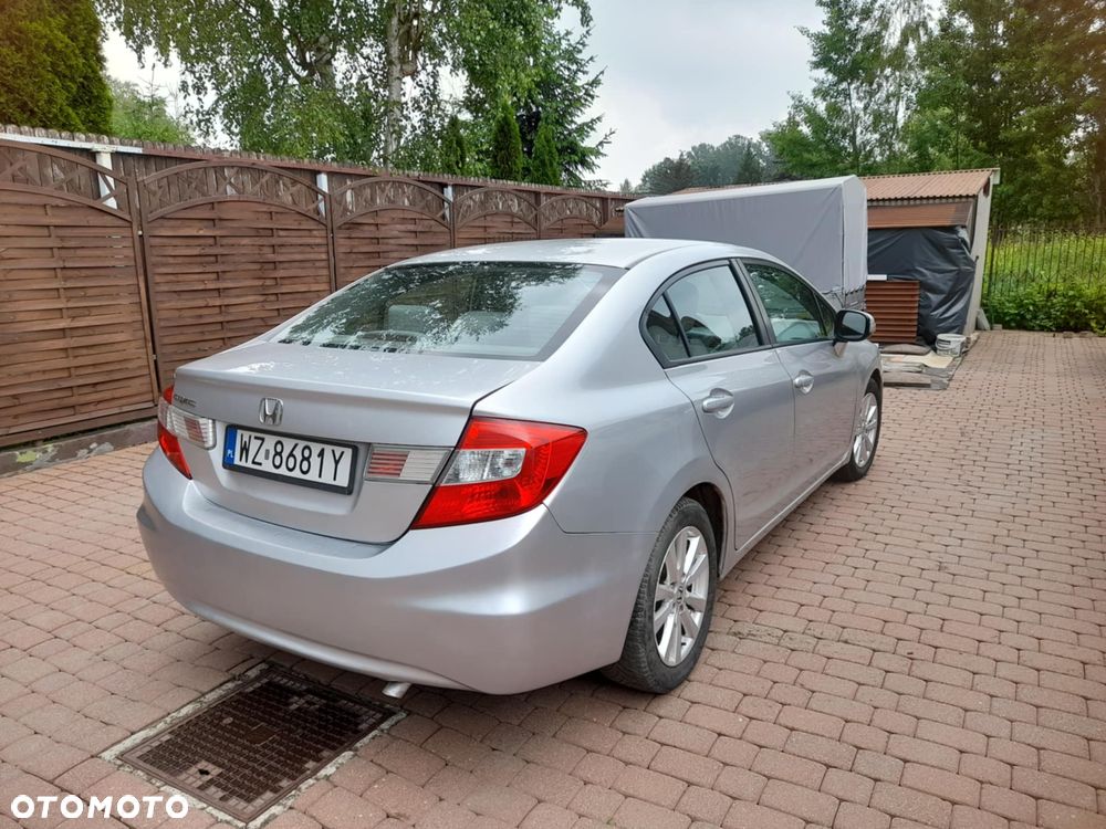 Honda Civic 1.8 Comfort - 3