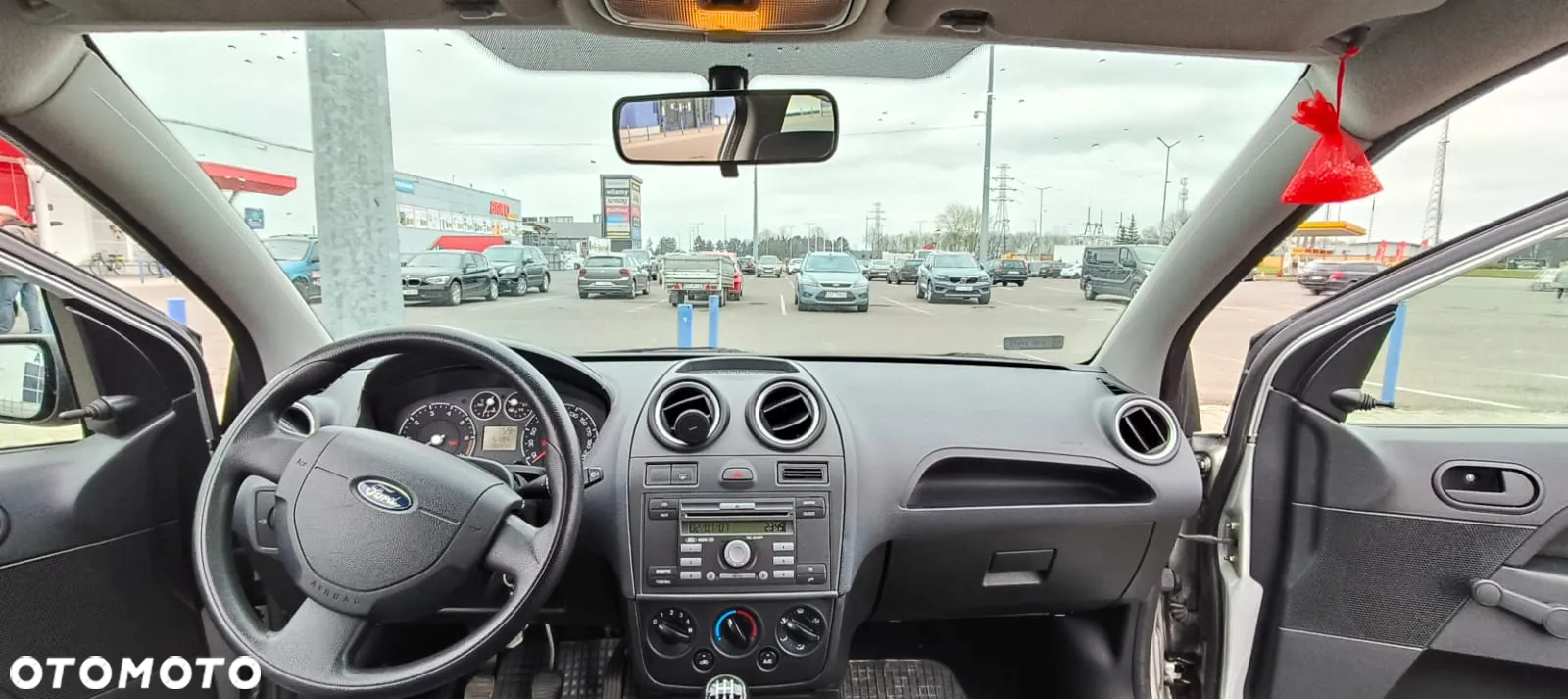 Ford Fiesta 1.3 Ambiente - 13