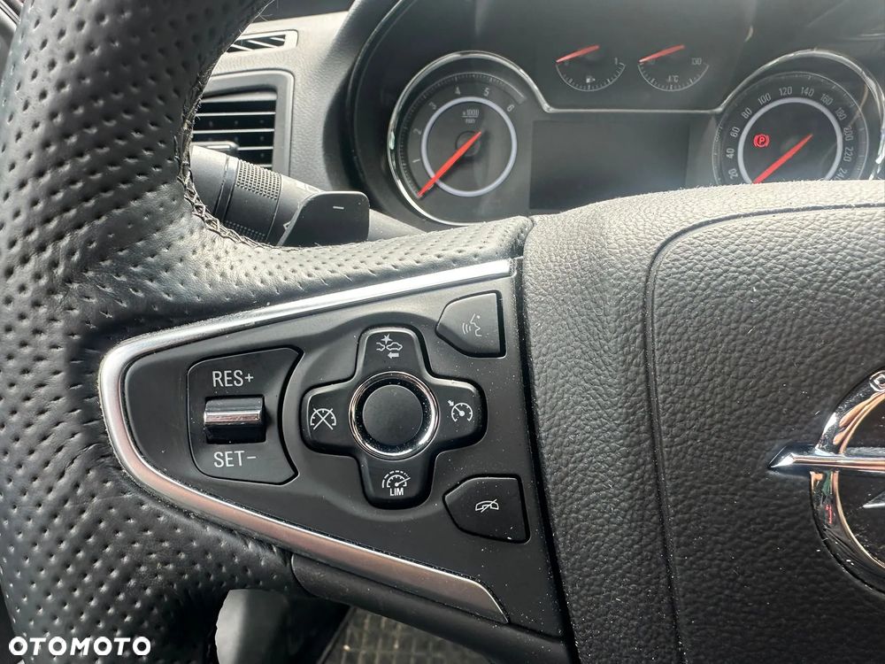Opel Insignia 2.0 Bi Turbo CDTI 4x4 - 4