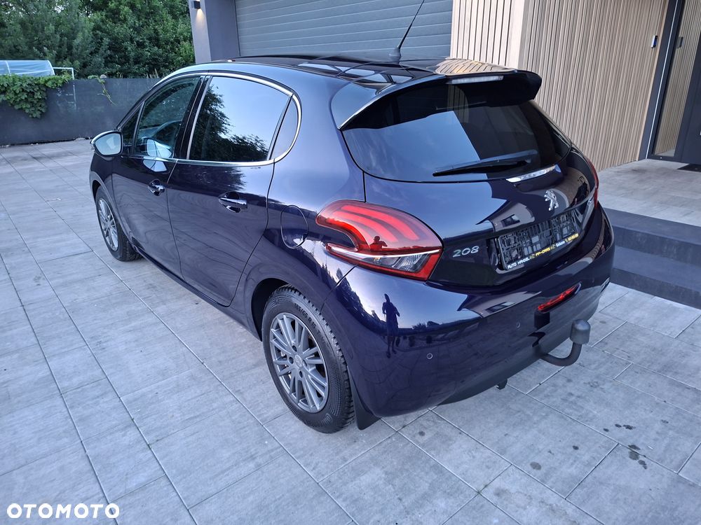 Peugeot 208 - 3