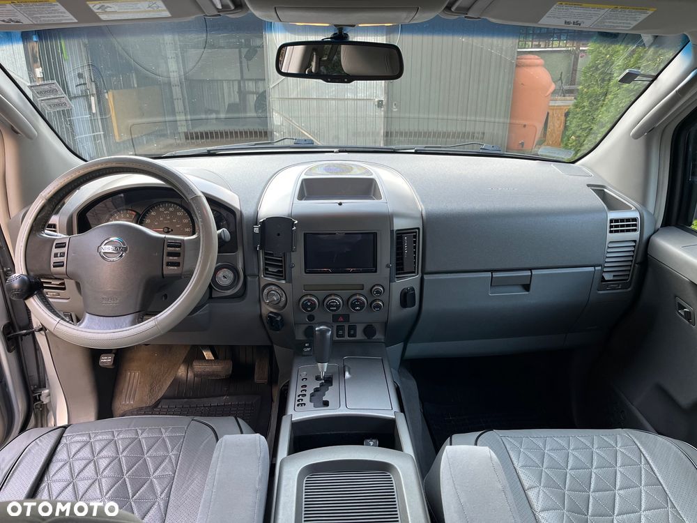 Nissan Armada 2006