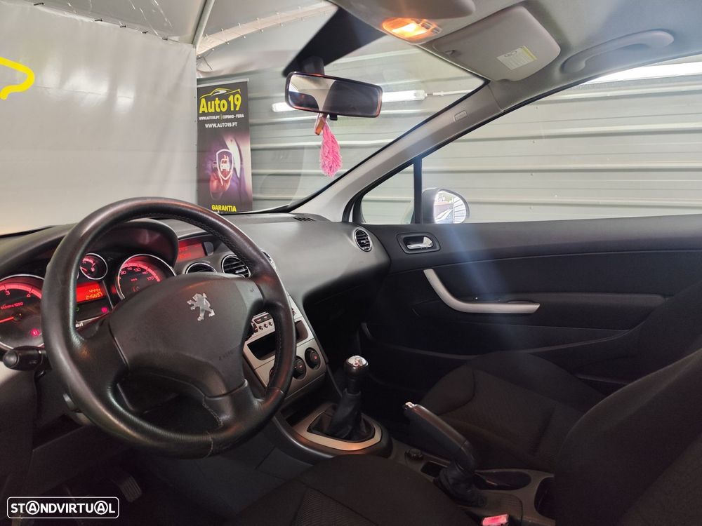 Peugeot 308 HDi FAP 90 Tendance - 11