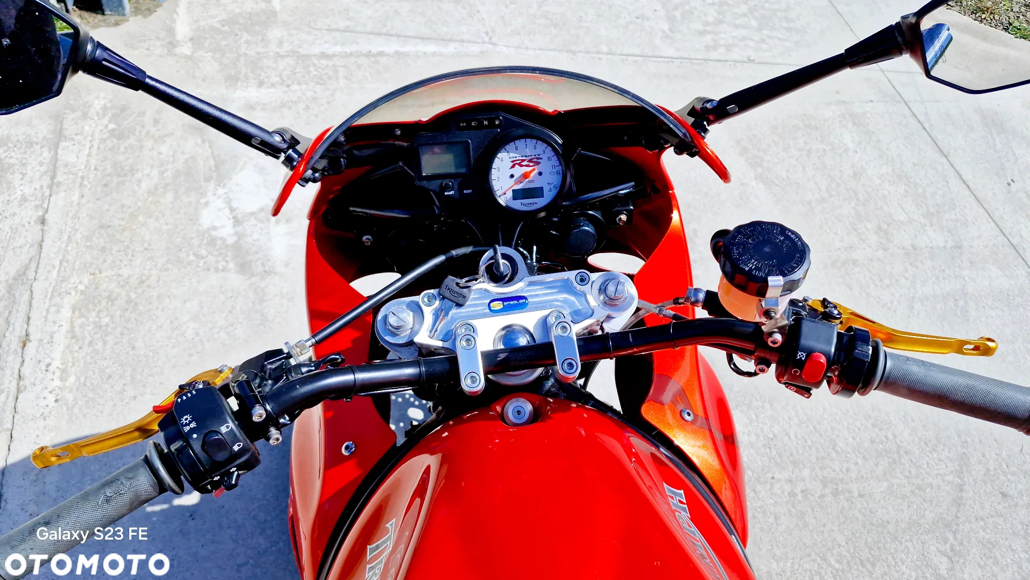 Triumph Sprint - 18