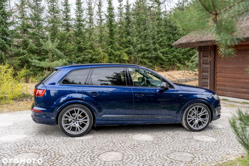 Audi Q7 - 17
