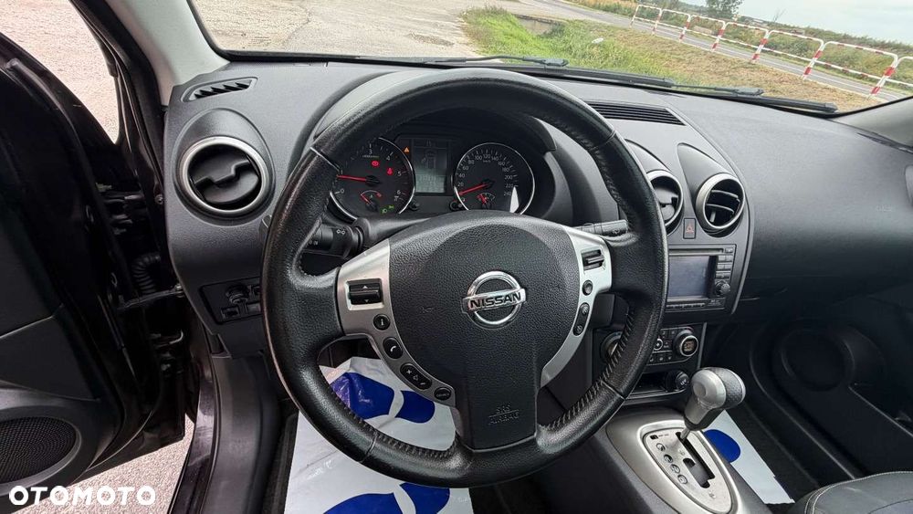 Nissan Qashqai 2.0 dCi 4x4 Tekna - 35