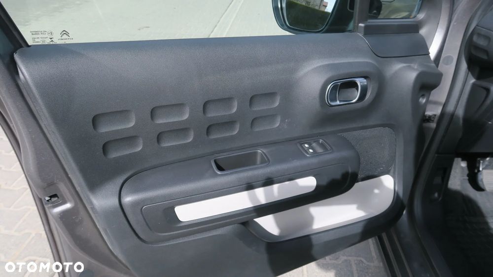 Citroën C3 Pure Tech 83 S&S LIVE - 10
