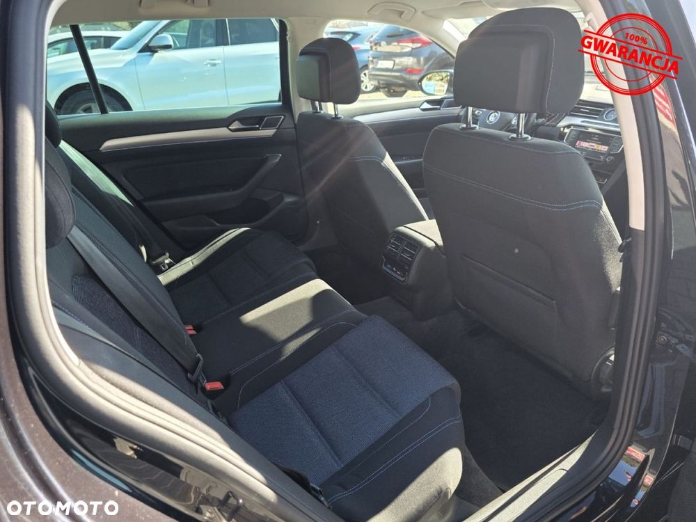 Volkswagen Passat Variant - 22