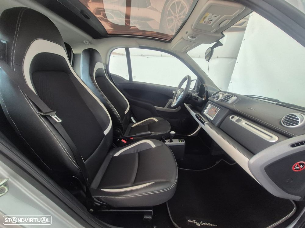 Smart ForTwo Coupé 1.0 mhd Pulse 71 Softouch - 24