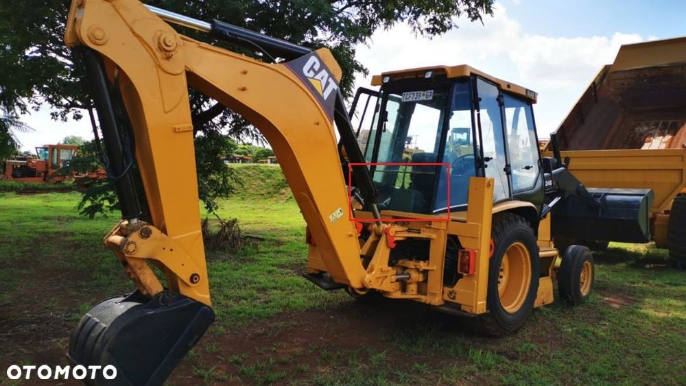 Szyba Szyby CAT C i D TYLNA DOLNA BEZBARWNA nr 25 - 3