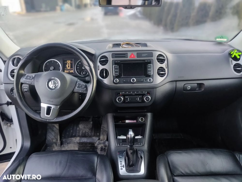 Volkswagen Tiguan - 17