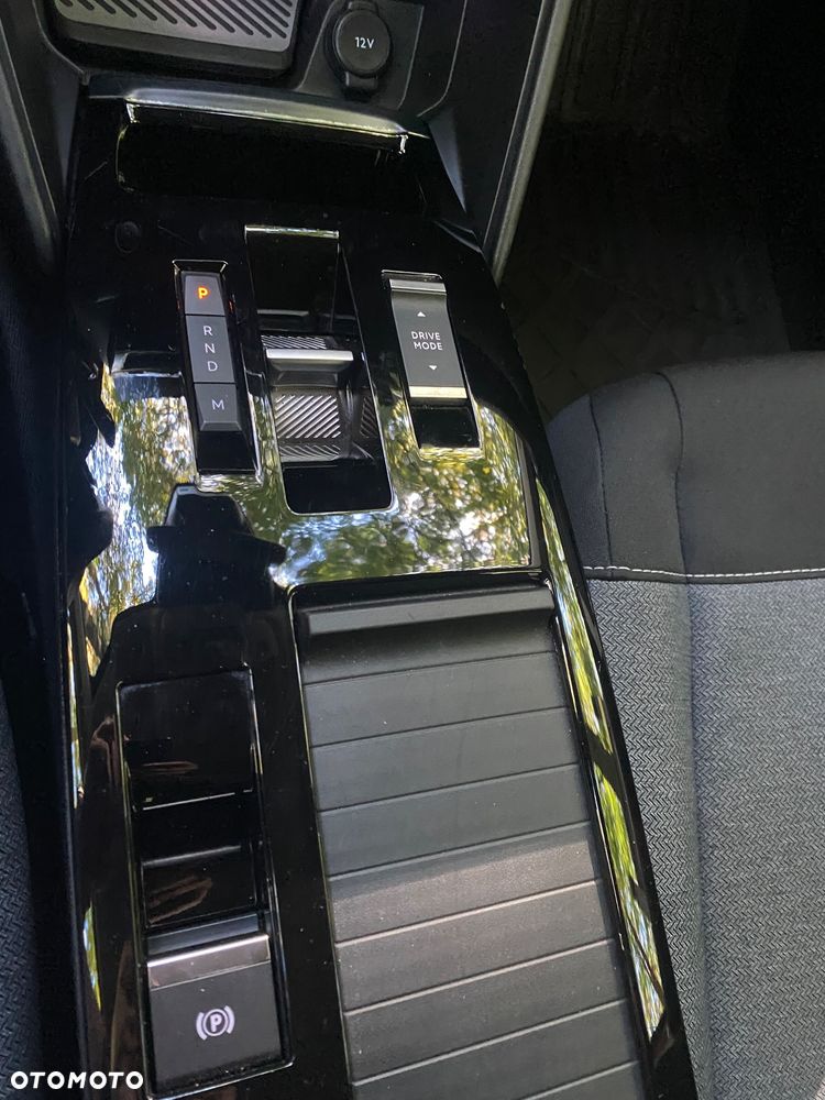 Citroën C4 PureTech 130 Stop&Start EAT8 MAX - 26