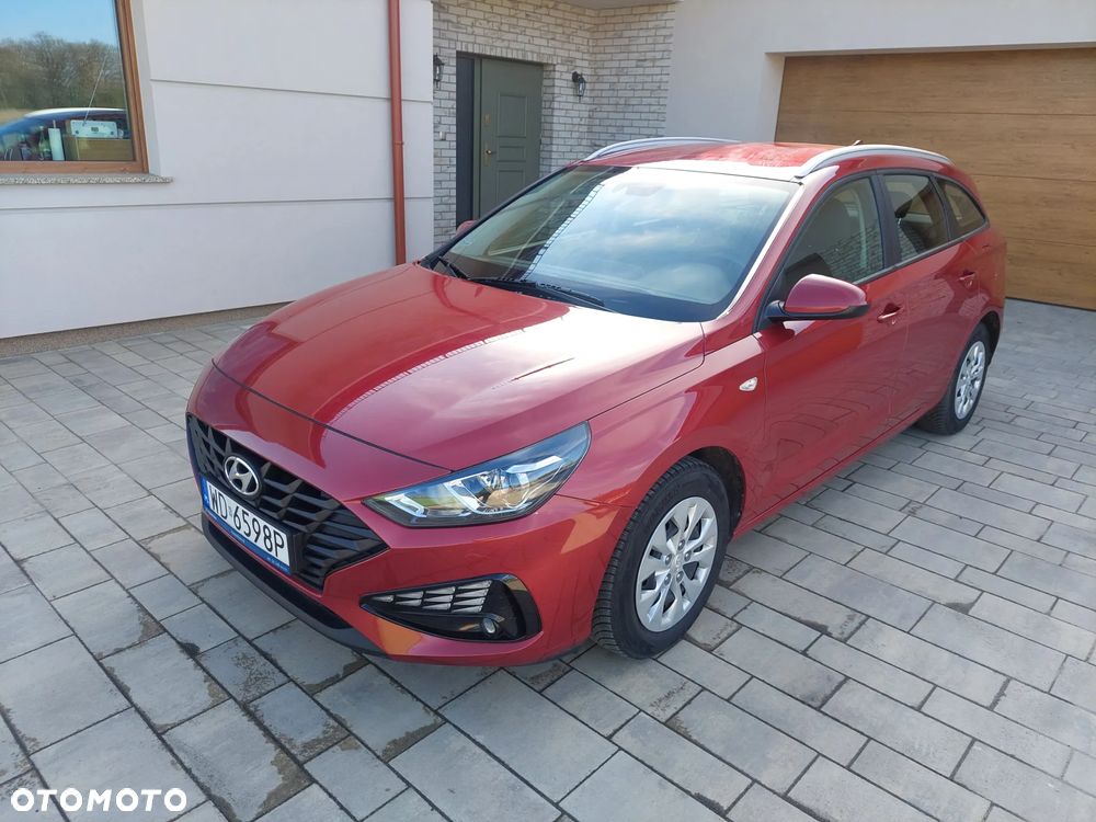 Hyundai i30 1.5 DPI Classic + - 15