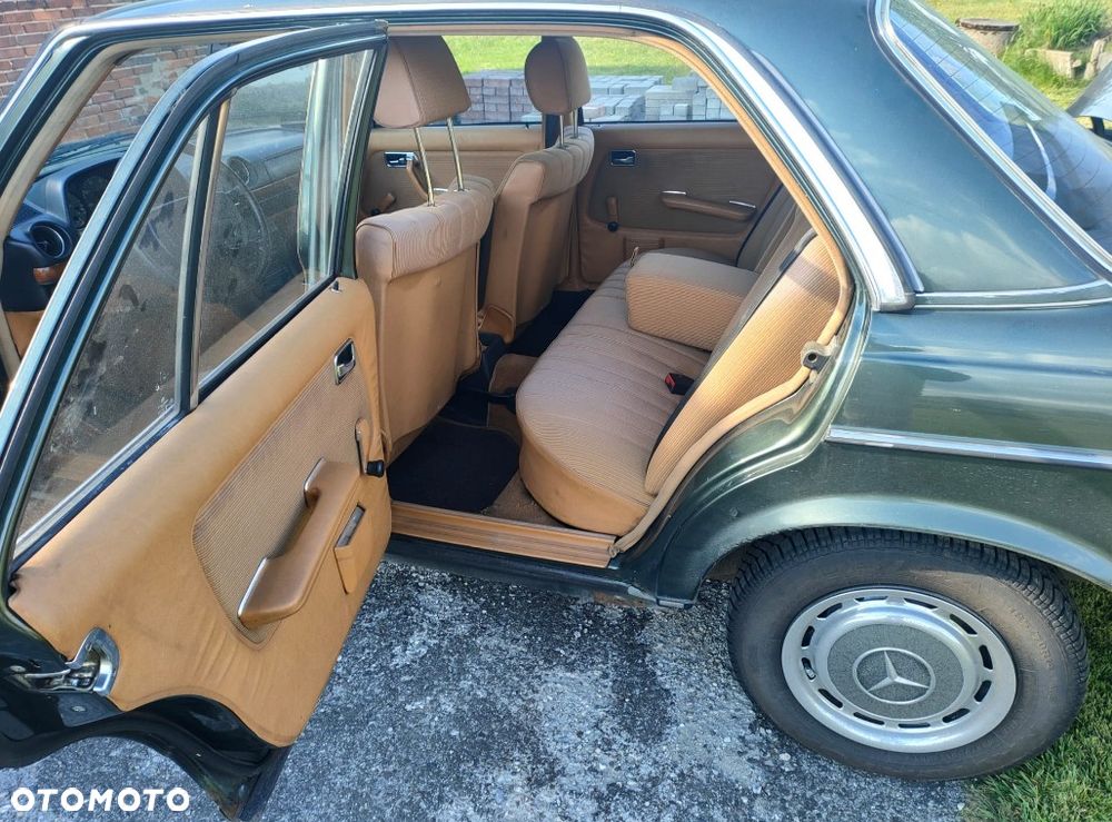Mercedes-Benz W123 - 4