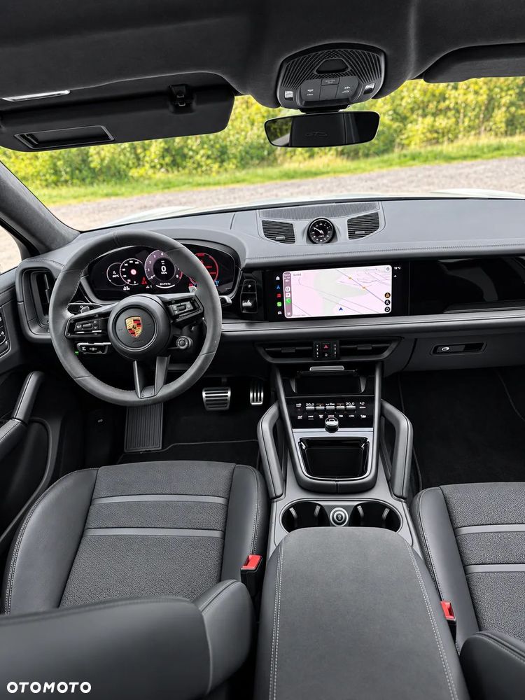 Porsche Cayenne - 27