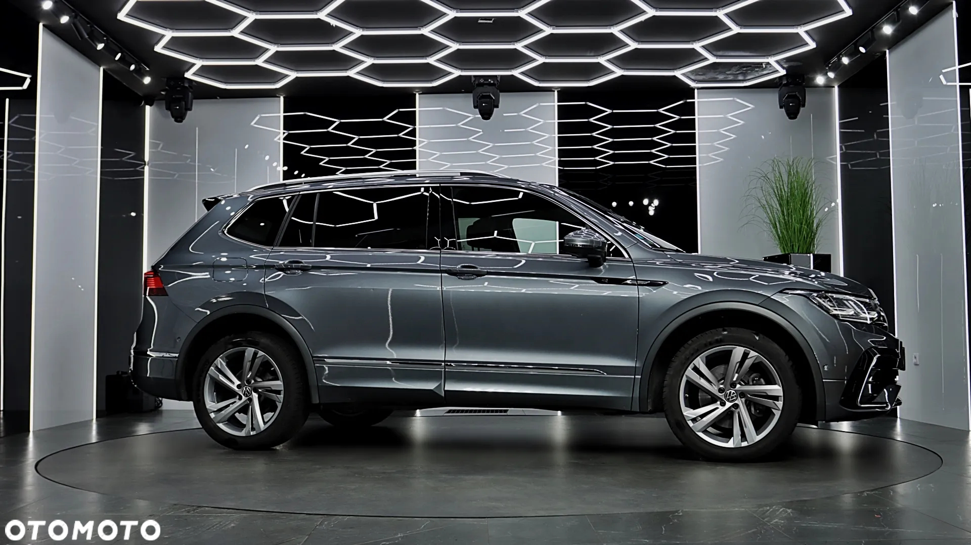 Volkswagen Tiguan Allspace 2.0 TSI 4Mot R-Line DSG - 12