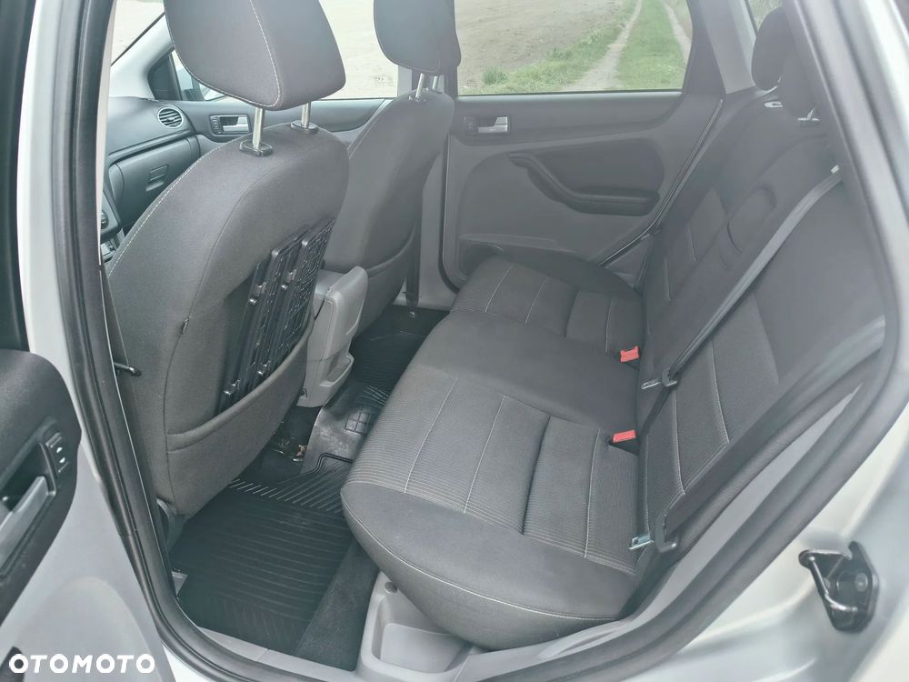 Ford Focus - 21