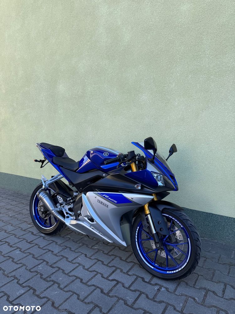 Yamaha YZF - 1
