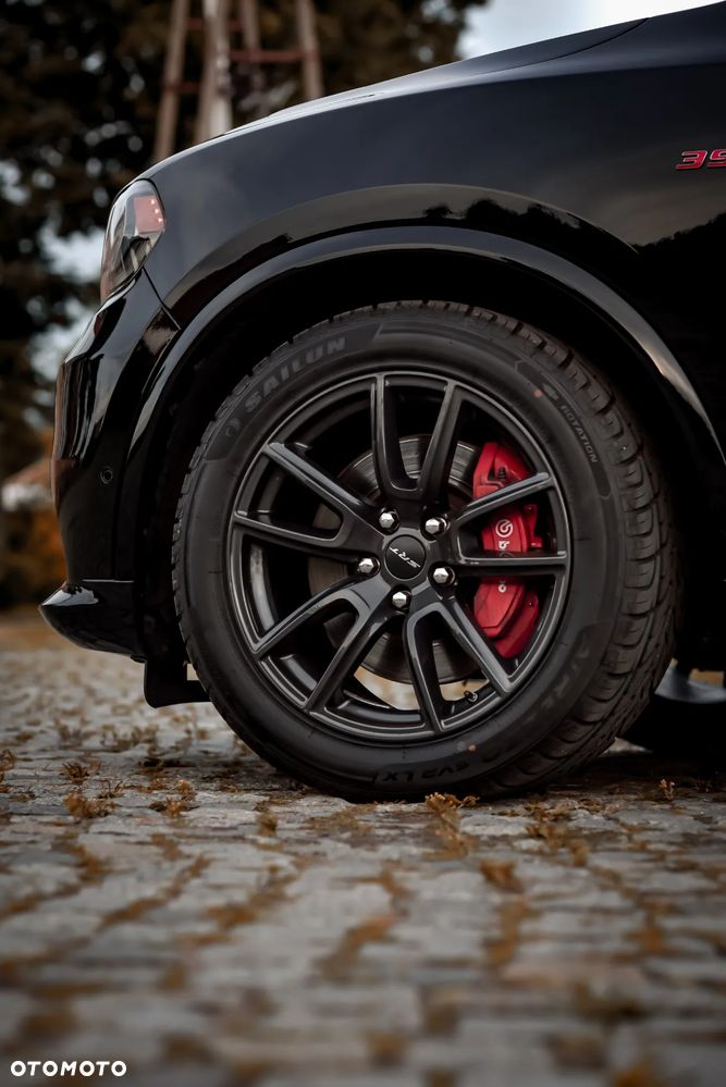 Dodge Durango 6.4 SRT - 15