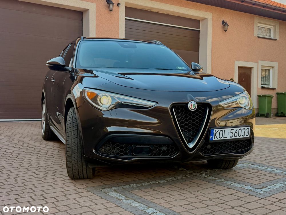 Alfa Romeo Stelvio 2.0 Turbo 16V AT8-Q4 Ti - 17